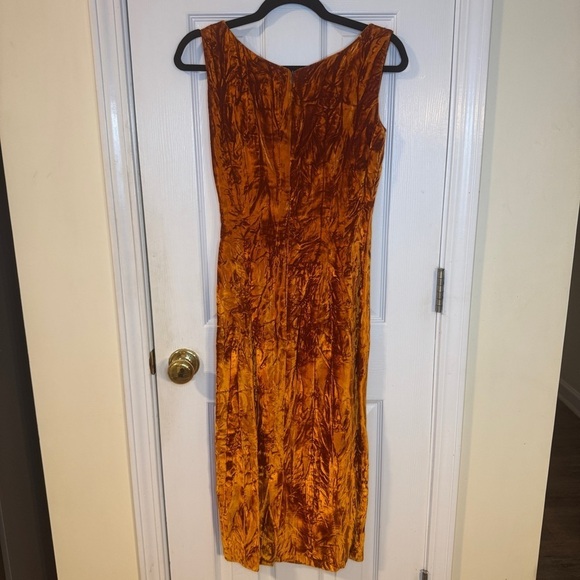 Vintage 1960 Mantie-Maker Crushed Velvet Dress Burnt Orange Wiggle Dress London - Picture 2 of 7